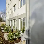 Aparthotel Adoro