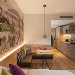 Aparthotel Adoro