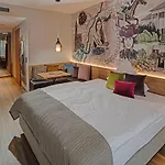 Adoro Aparthotel 3*