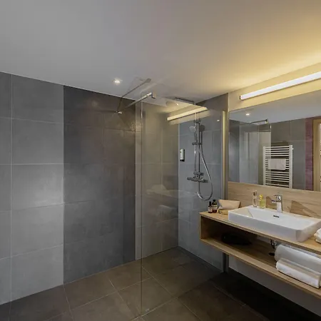 Apartahotel Adoro 3*