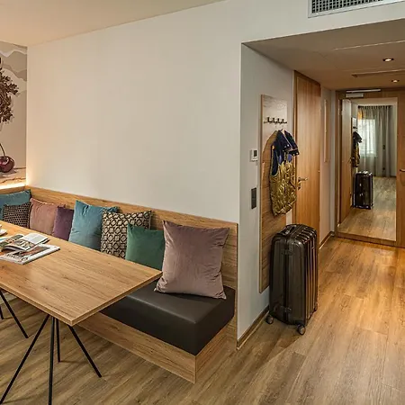 Aparthotel Adoro